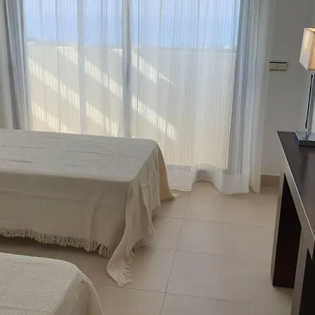 Pass The Keys Espectacular Penthouse Con Jacuzzi Privado * Марбелья